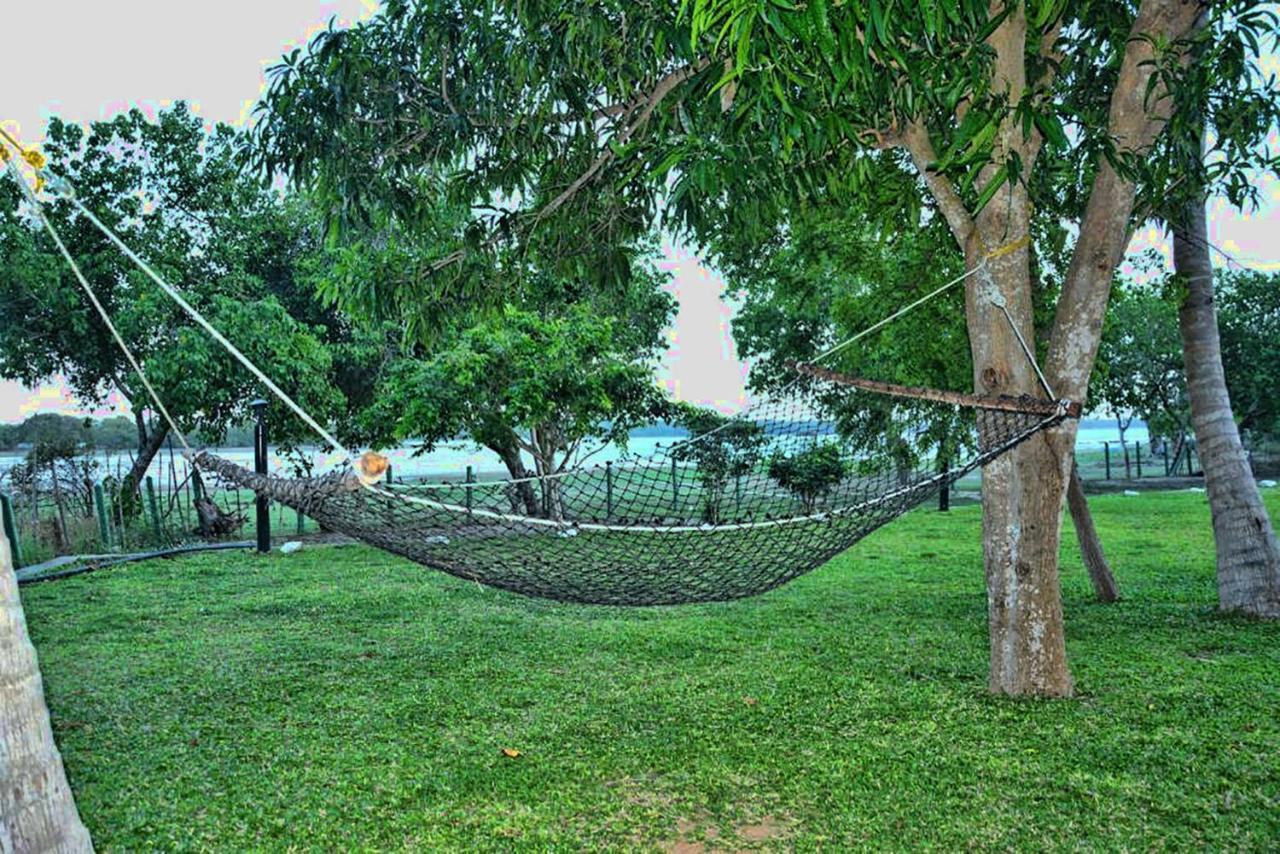 Yala Wewa Addara Hotel Tissamaharama Bagian luar foto